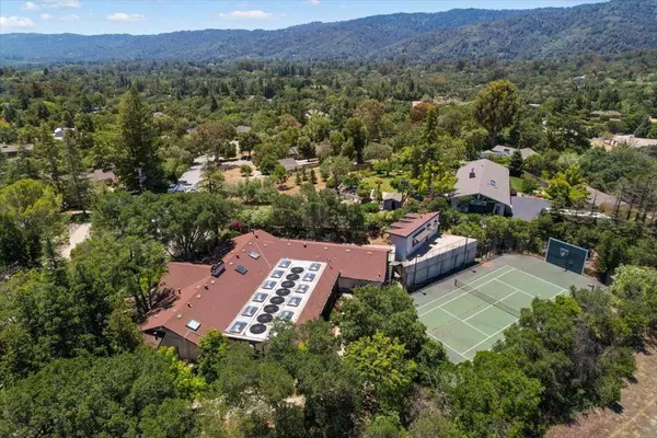 340 Laning DR, Woodside, CA 94062