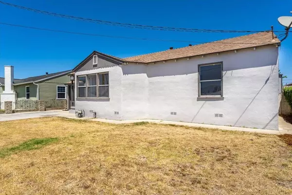 Salinas, CA 93905,1711 E Alisal ST
