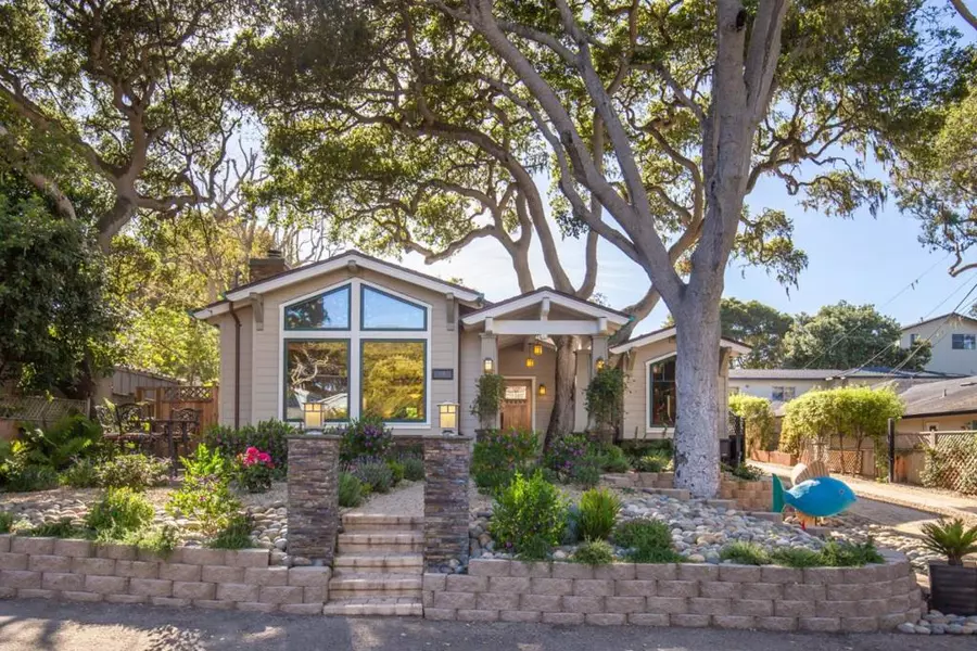 218 Bentley ST, Pacific Grove, CA 93950