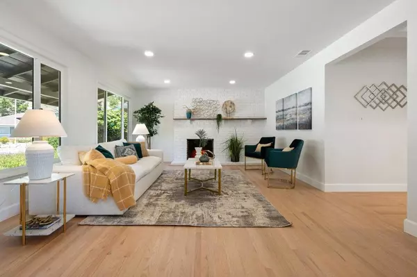 Oakland, CA 94619,569 Crestmont DR