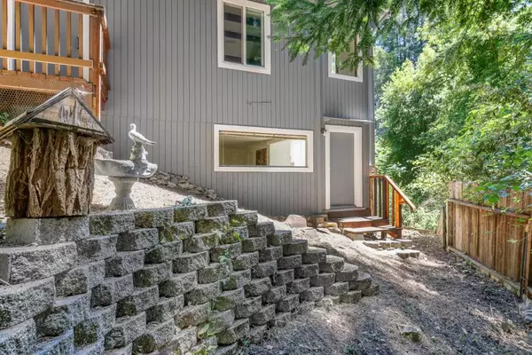 Felton, CA 95018,10590 Laguna ST