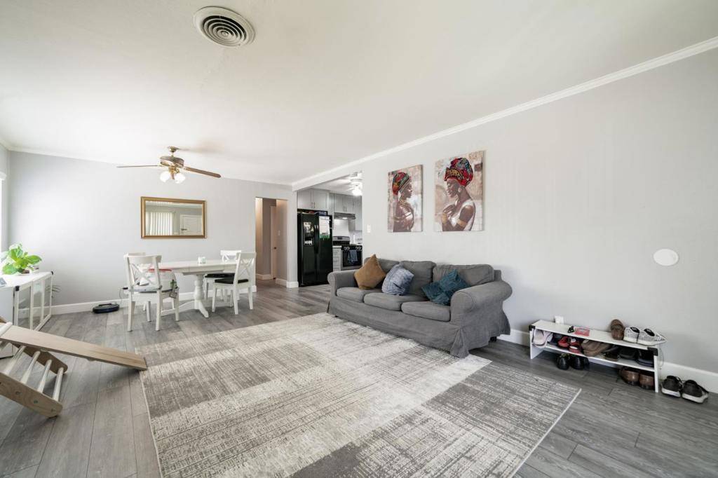 Redwood City, CA 94061,Address not disclosed