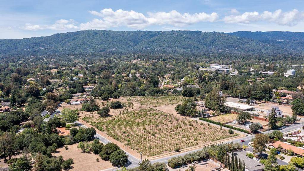 Saratoga, CA 95070,0 Chester AVE