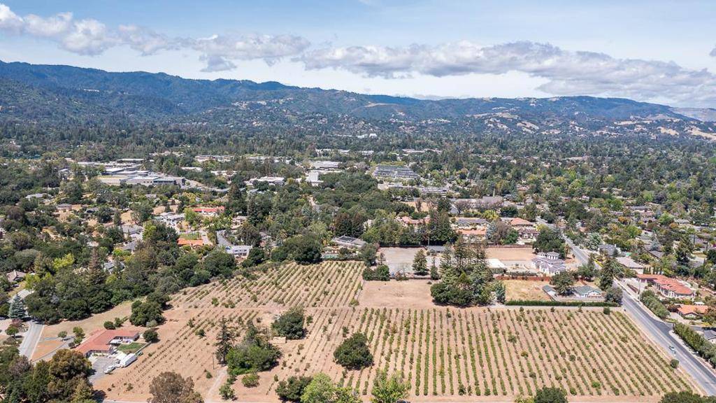 Saratoga, CA 95070,0 Chester AVE
