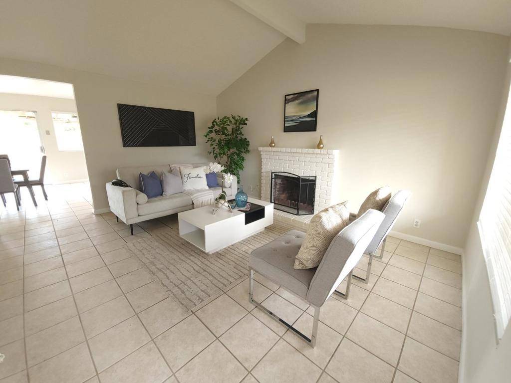 2376 Ashglen WAY, San Jose, CA 95133