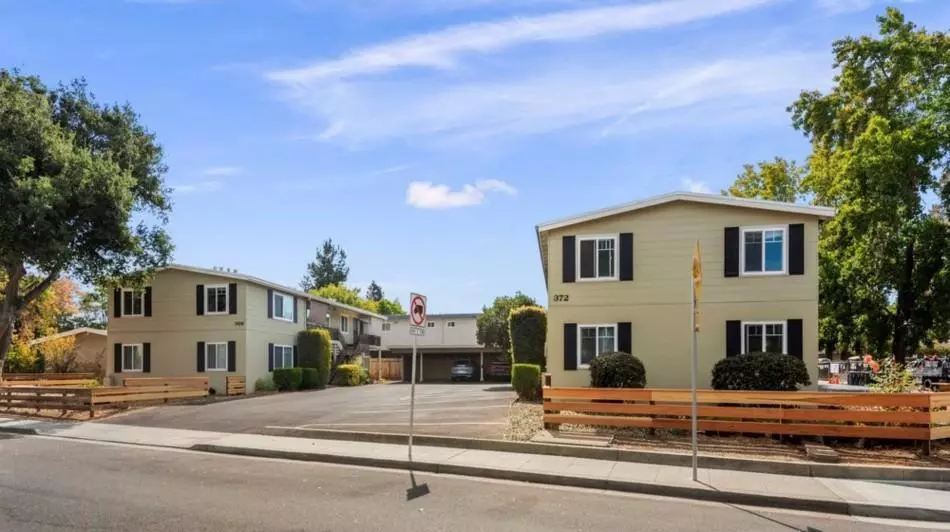 Mountain View, CA 94040,366 Camille CT