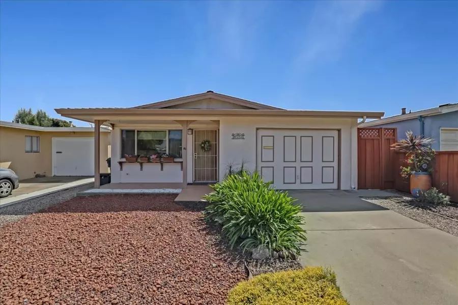 251 Hushbeck AVE, Watsonville, CA 95076