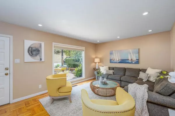 Pacifica, CA 94044,218 Calaveras AVE