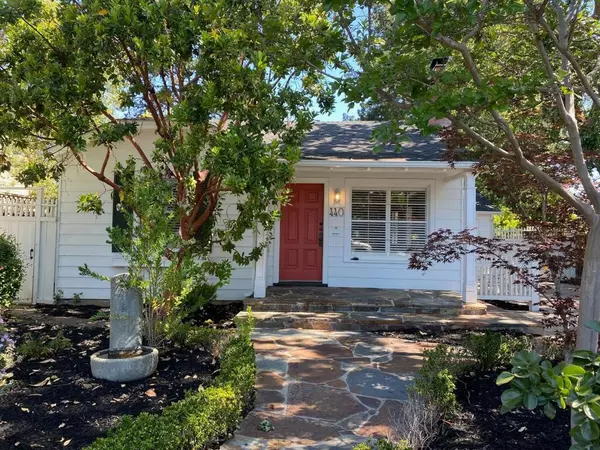 440 University DR, Menlo Park, CA 94025