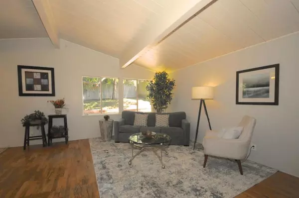 Pacific Grove, CA 93950,1121 Presidio BLVD