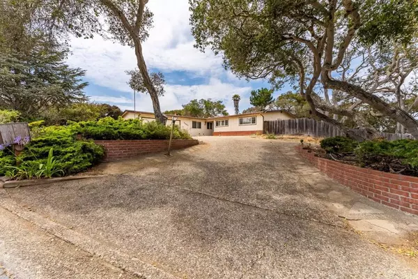 Salinas, CA 93907,9480 S Century Oak RD