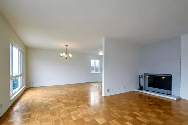 Daly City, CA 94015,413 Lakeshire DR