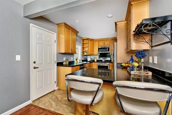 Hayward, CA 94544,28481 Pacific ST