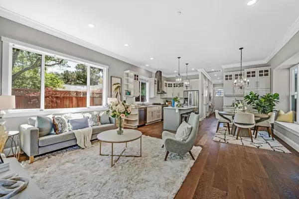 Mountain View, CA 94040,279 College AVE