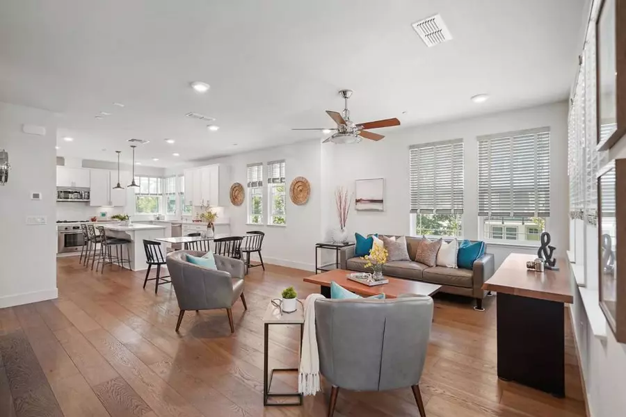 565 Charles Fraker TER #4, Sunnyvale, CA 94085