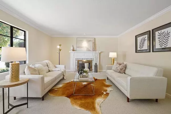 Redwood City, CA 94061,290 Carlos AVE