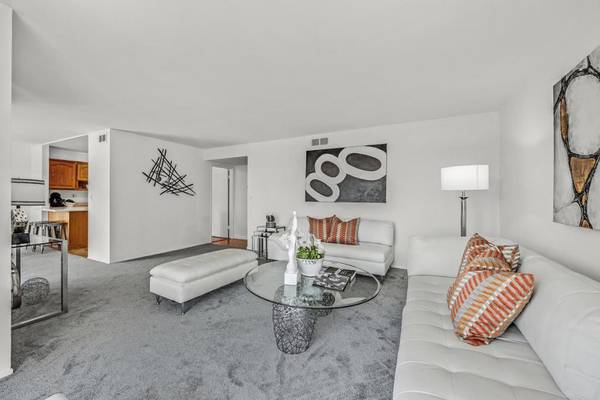 San Bruno, CA 94066,Oxford LN