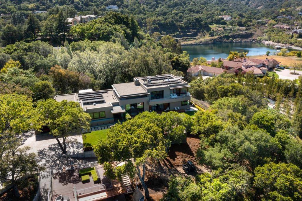 24301 Elise CT, Los Altos Hills, CA 94024