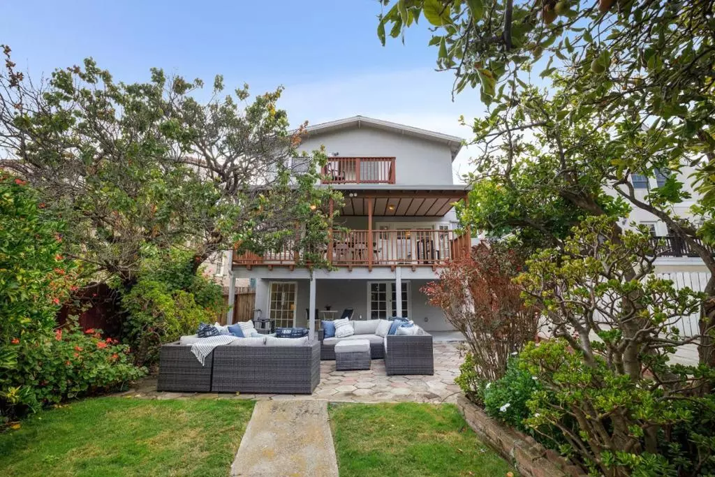 Burlingame, CA 94010,1416 Edgehill DR