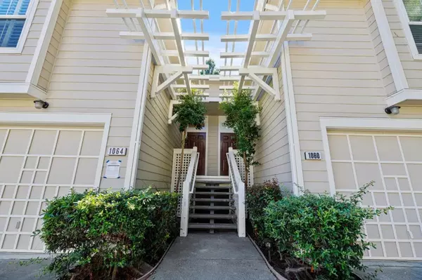 Foster City, CA 94404,1064 Tiller LN