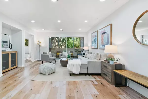 Mountain View, CA 94040,49 Showers DR #N166