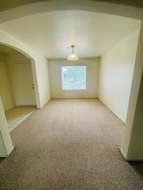 Soledad, CA 93960,323 Entrada DR