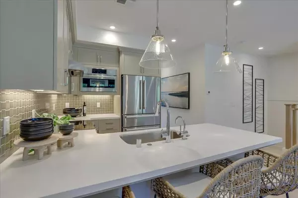 Mountain View, CA 94043,1387 West Middlefield Road