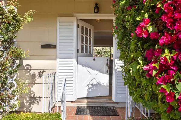 San Mateo, CA 94403,126 Hickory LN