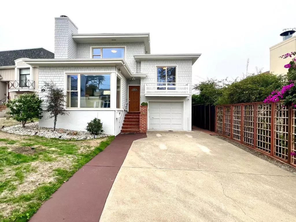 Daly City, CA 94015,30 Fairway DR