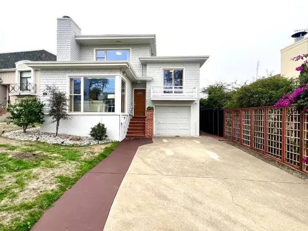 30 Fairway DR, Daly City, CA 94015