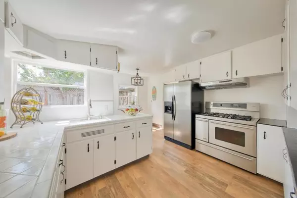 Santa Cruz, CA 95062,1118 Seabright AVE