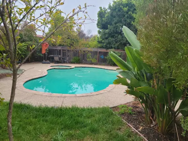 Palo Alto, CA 94306,186 Monroe DR