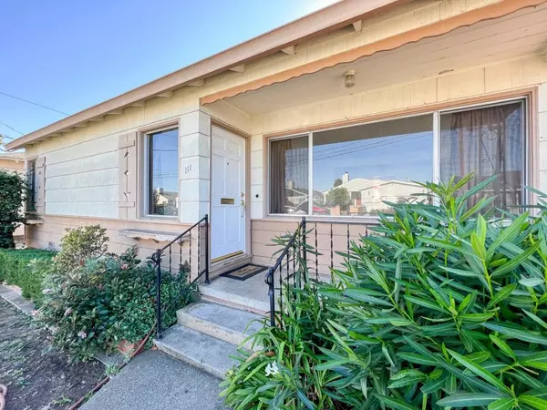 San Mateo, CA 94401,111 Prague ST
