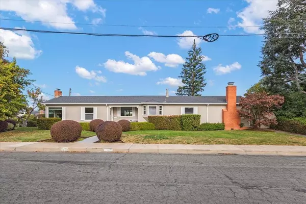 San Carlos, CA 94070,1701 Chestnut ST