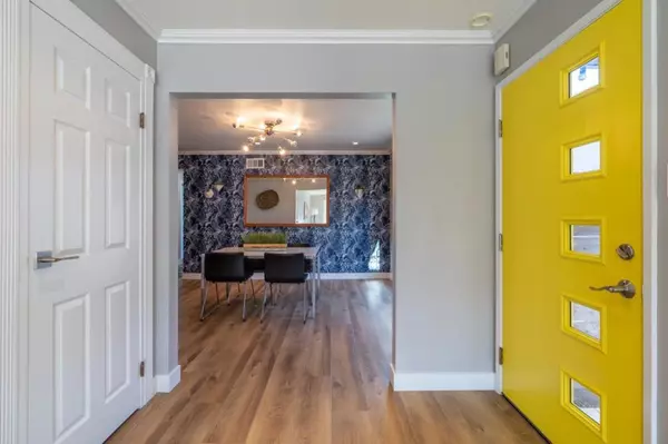 Pacifica, CA 94044,5020 Palmetto AVE