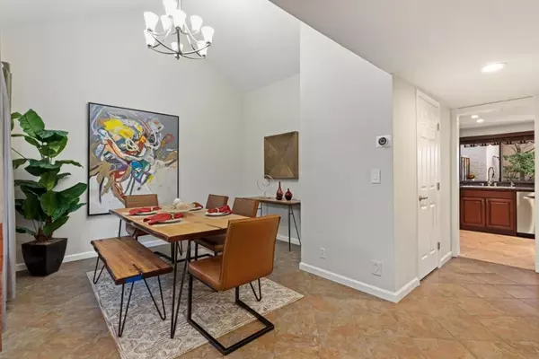 San Jose, CA 95124,5230 Adalina CT