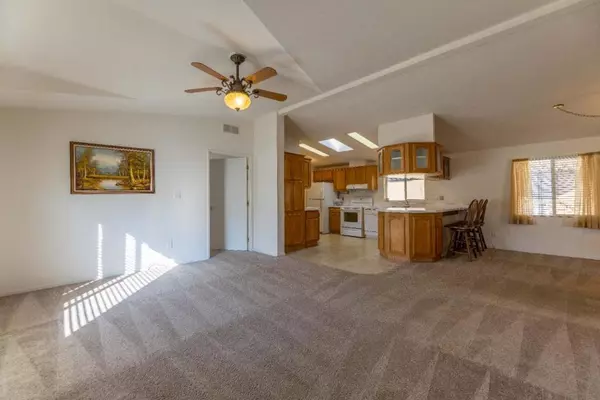 Salinas, CA 93906,255 E Bolivar ST