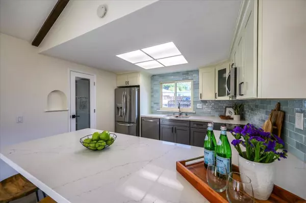 Montara, CA 94037,942 Birch ST