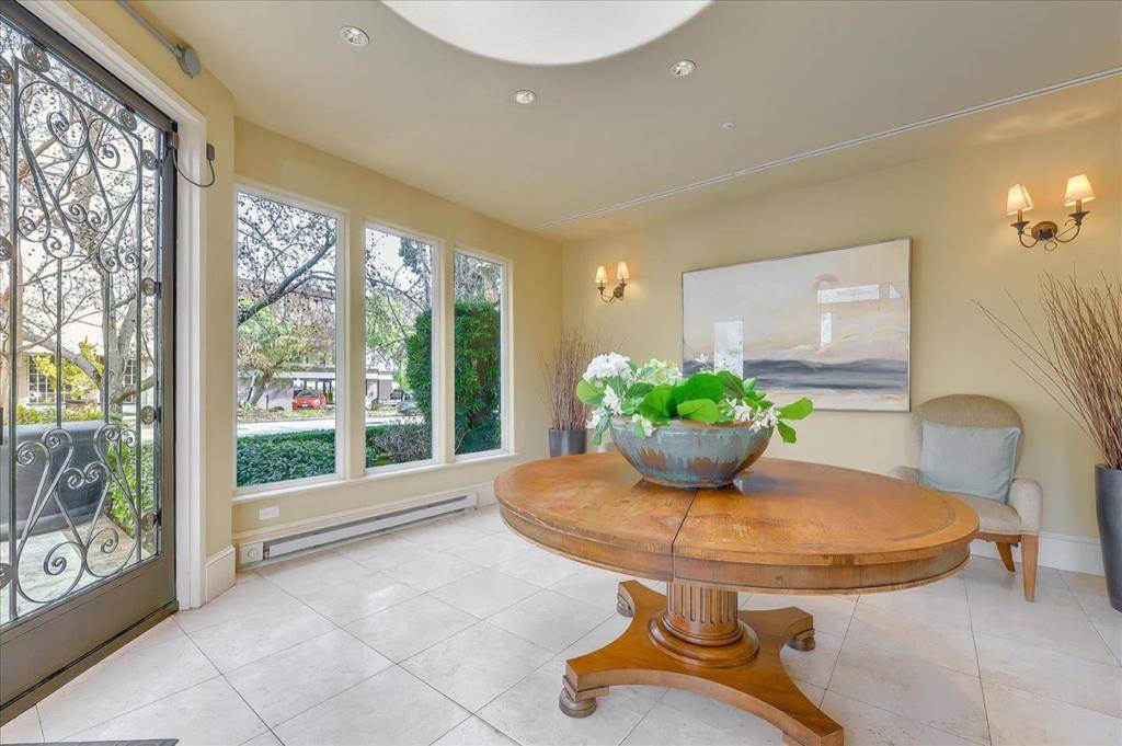 Burlingame, CA 94010,107 El Camino Real #206