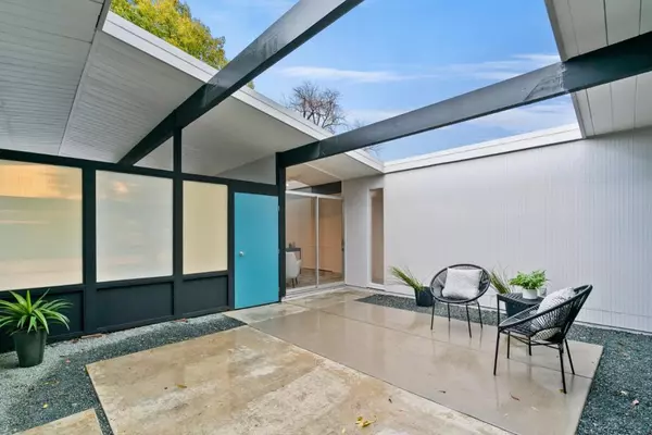 Cupertino, CA 95014,644 Stendhal LN