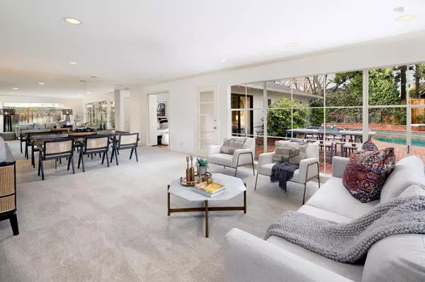 Palo Alto, CA 94303,196 Walter Hays DR