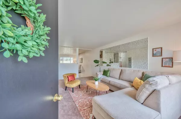 460 Calaveras DR, Salinas, CA 93906