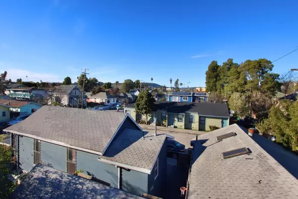 Santa Cruz, CA 95060,122 Ocean ST