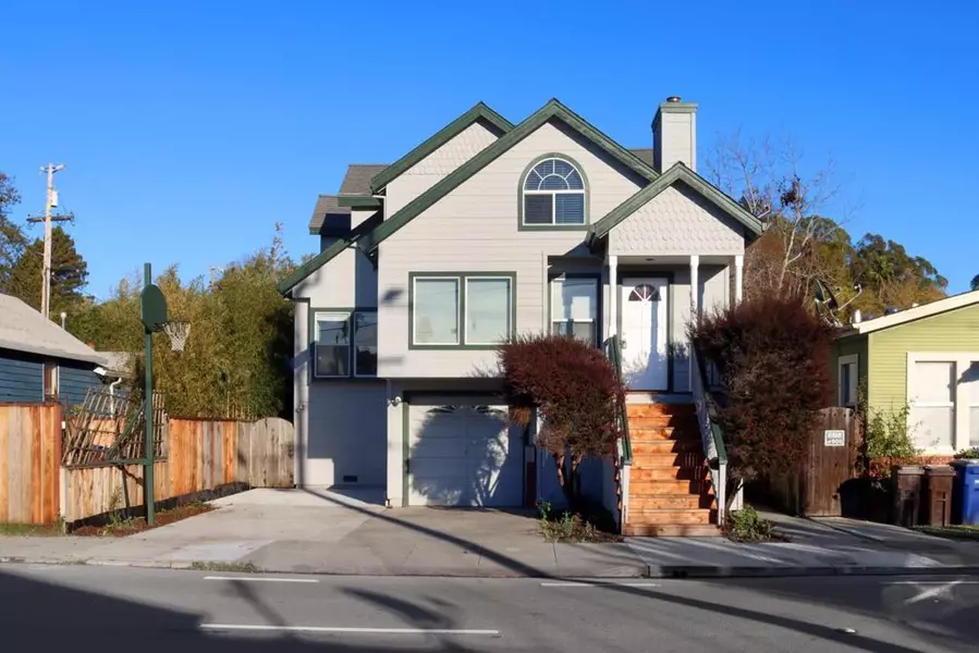 122 Ocean ST, Santa Cruz, CA 95060