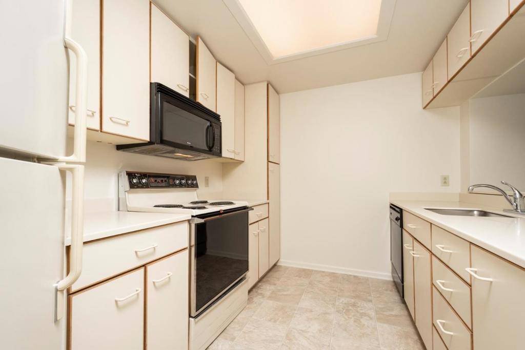 San Mateo, CA 94401,1 Baldwin AVE #516