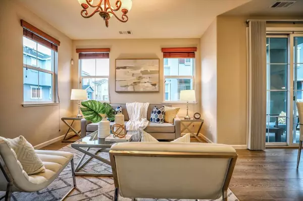 Mountain View, CA 94043,190 Fable CT