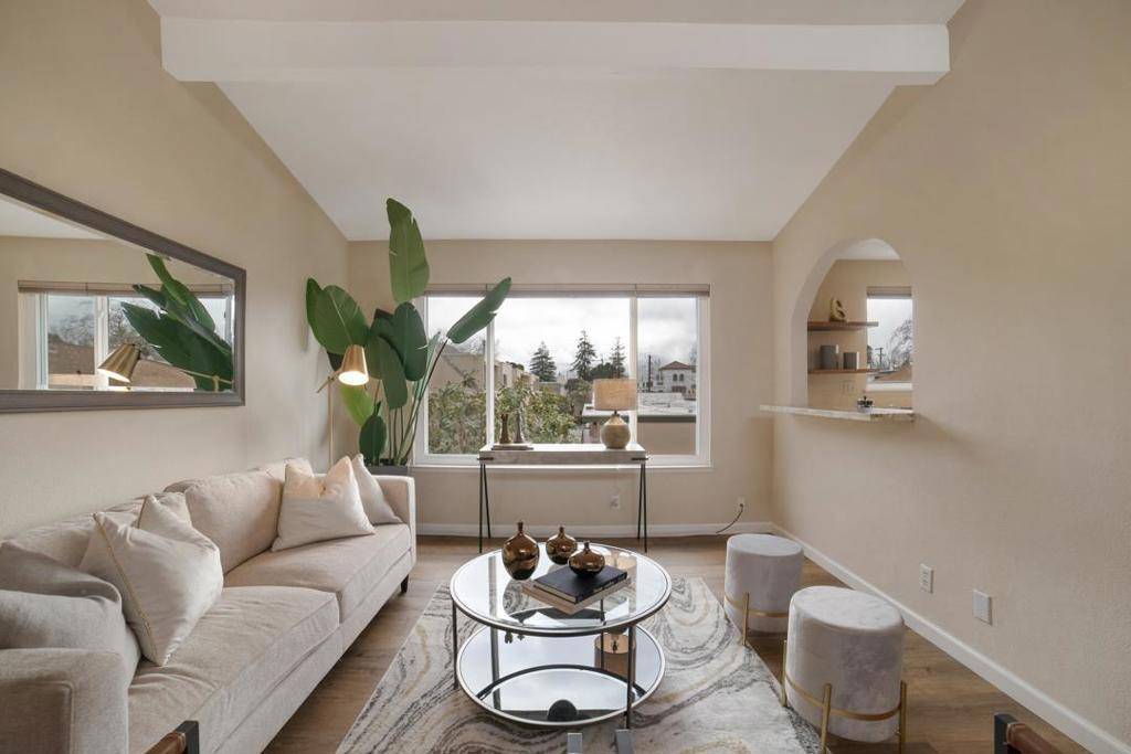 Burlingame, CA 94010,1209 Oak Grove AVE #304