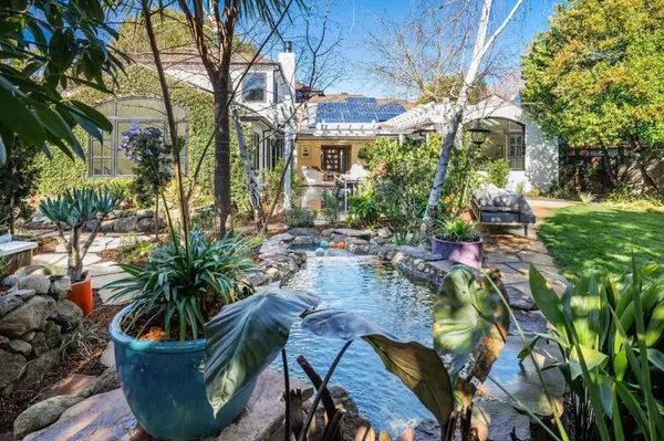 Palo Alto, CA 94303,818 Seale AVE