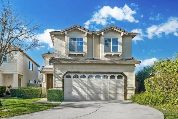 8748 White Cedar LN, Elk Grove, CA 95758