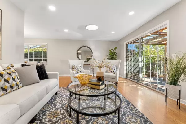 Cupertino, CA 95014,10832 W Estates DR